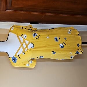 MAURICES 247 SHORT SLEEVE SHIRT TOP S GOLD GRAY WHITE FLORAL SMALL NWOT